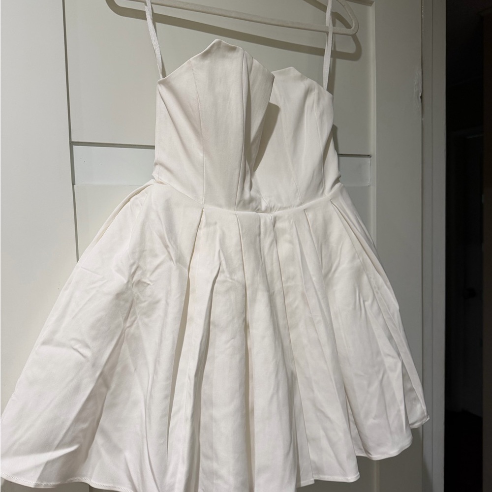 House of CB White Strapless Sweetheart Mini Dress - Picture 2 of 10